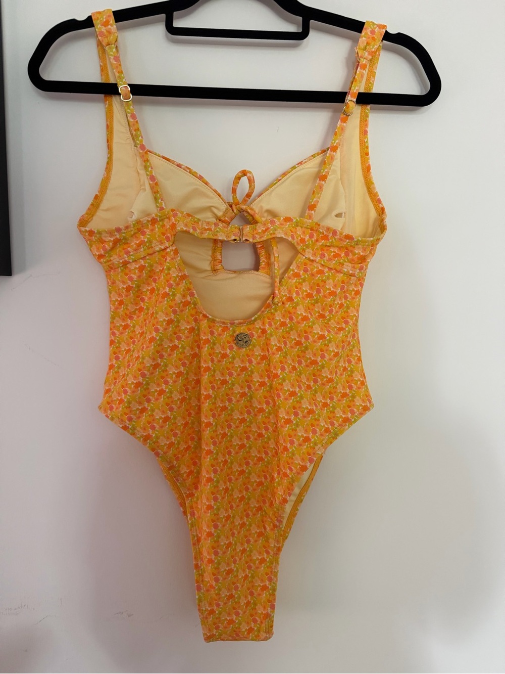 Cupshe’s Yellow and orange Floral one piece swimsuit new without tag - Picture 6 of 7